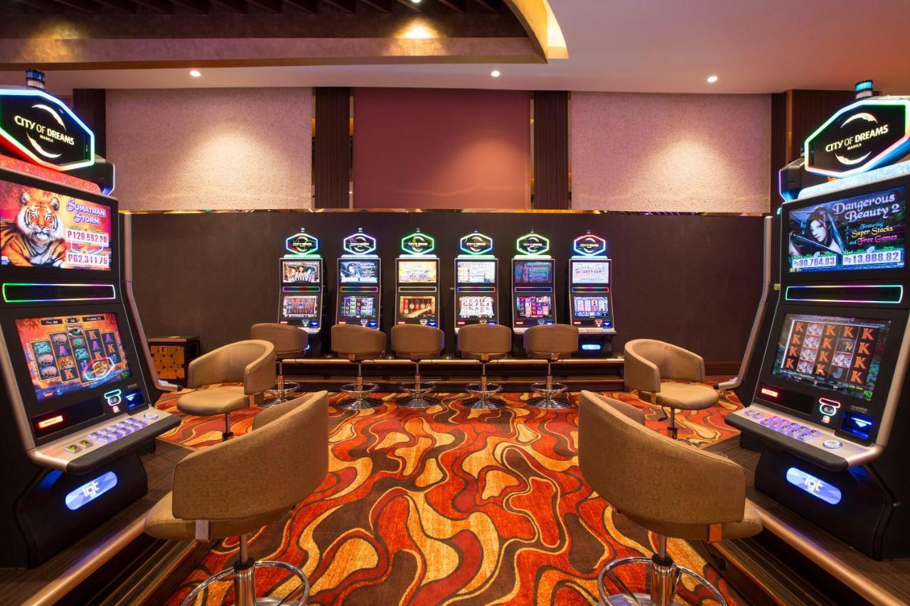 City Of Dreams - Nuewa Manila Paranaque City Eksteriør billede